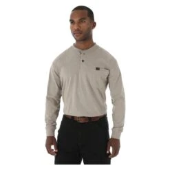 Men's Wrangler Riggs Long Sleeve Pocket Henley 5 Men's Wrangler Riggs Long Sleeve Pocket Henley -Carhartts Clothing Store 0 650 wrangler riggs long sleeve pocket henley oatmeal